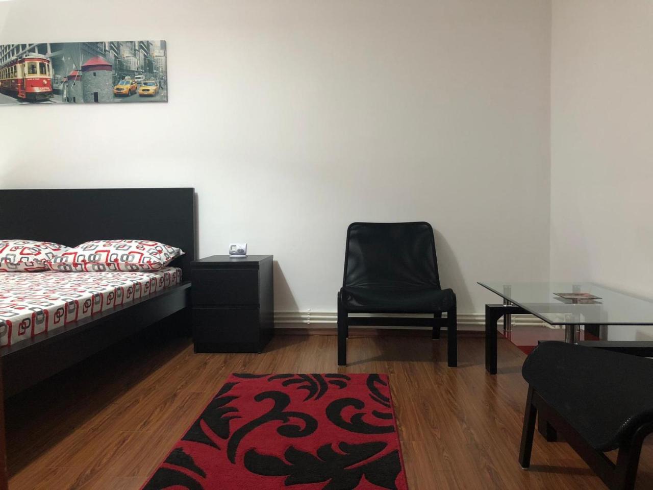 Center Apartment Galaţi Екстериор снимка