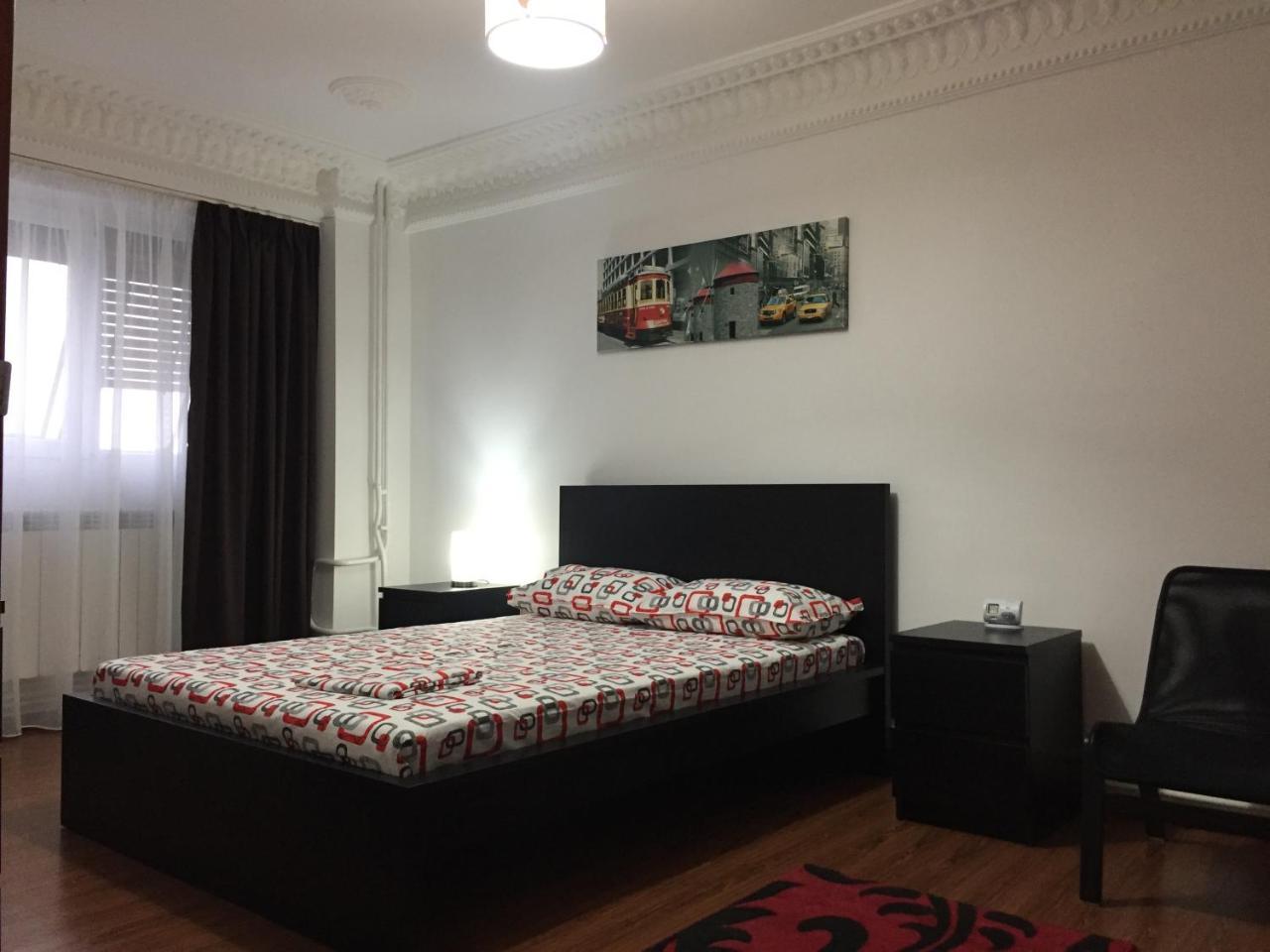 Center Apartment Galaţi Екстериор снимка