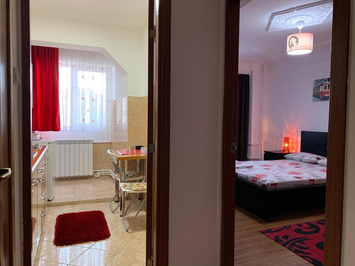 Center Apartment Galaţi Екстериор снимка